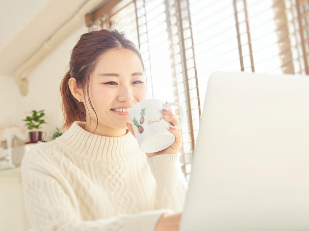 PCと女性