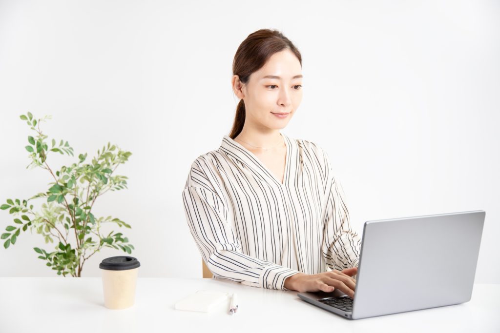 PCと女性